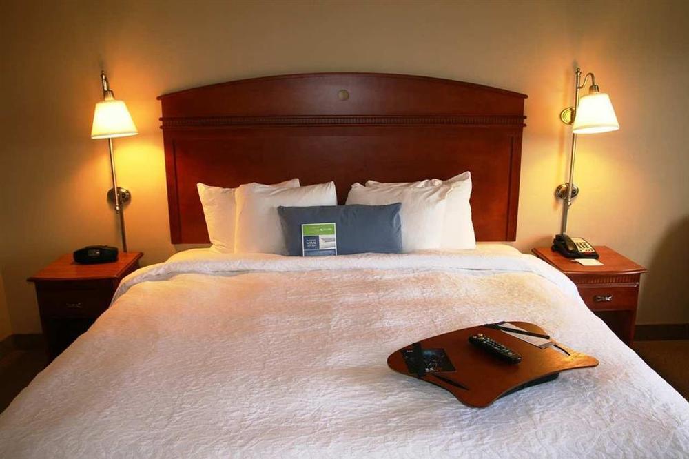 Hampton Inn & Suites Providence / Smithfield Δωμάτιο φωτογραφία